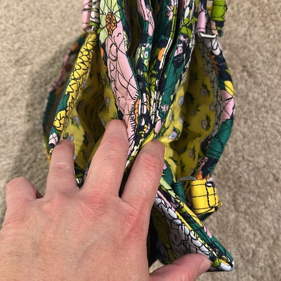 NWT Vera Bradley All-in-One Crosbody/Wristlet and Purse - Picture 12 of 12